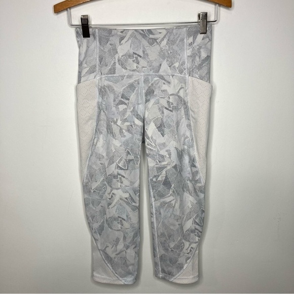 Lululemon breezy dot cropped leggings gray white size 6 - Picture 2 of 9